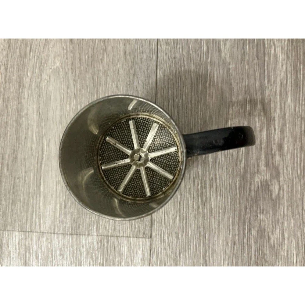 Vintage Small 1 Cup Flour Sifter With Squeeze Handle 3.75” Kitchen Gadget
